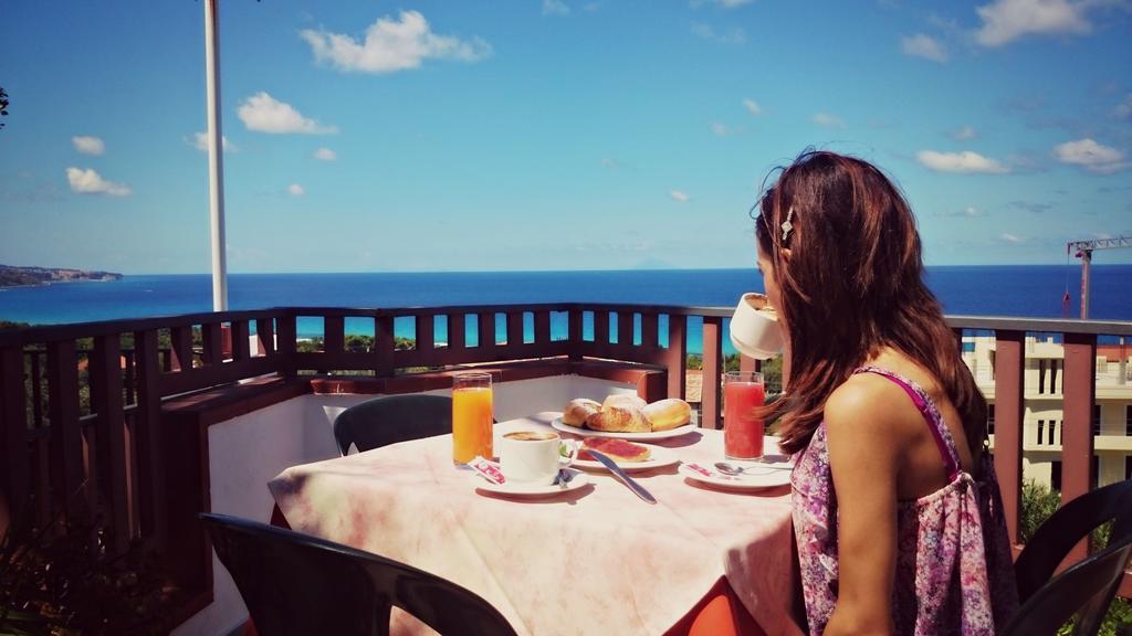 San Carlo - Terrazzo Sul Mare Con Ristorante E Pizzeria Bed and Breakfast Zambrone Εξωτερικό φωτογραφία