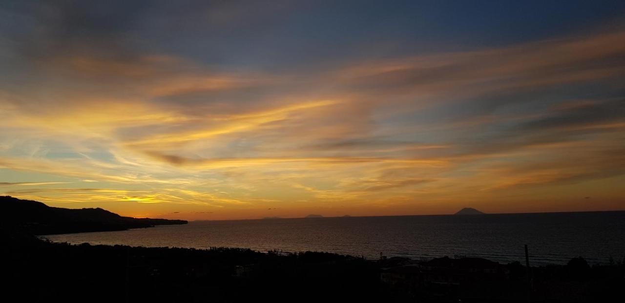 San Carlo - Terrazzo Sul Mare Con Ristorante E Pizzeria Bed and Breakfast Zambrone Εξωτερικό φωτογραφία